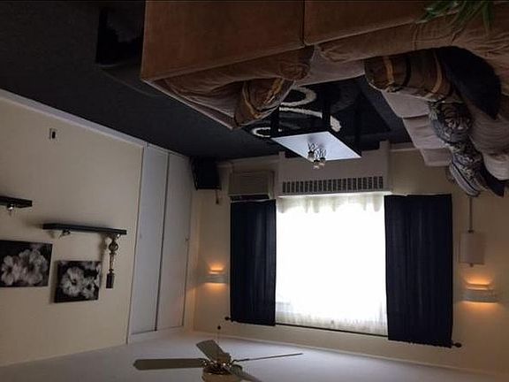 4th image of 8977 15th Ave #2B
