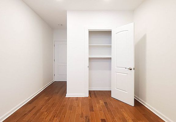 4th image of 215 W 16th St #3W