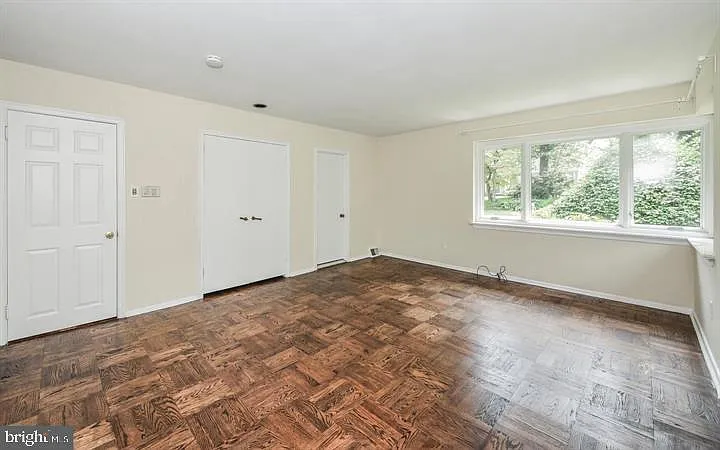 8104 Heacock Ln — Photo 15