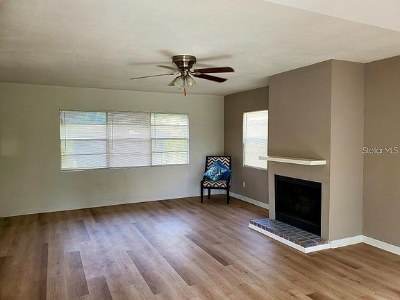 2nd image of 7906 Rose Ave