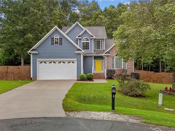 104 Straywick Ct, Efland, NC 27243