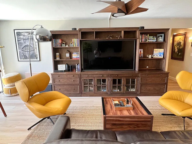 3916 Riviera Dr #408 — Photo 37