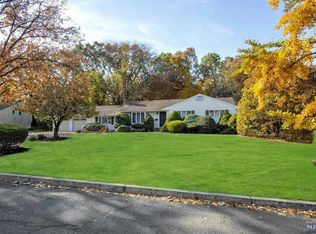 166 Honeysuckle Dr, Township Of Washington, NJ 07676
