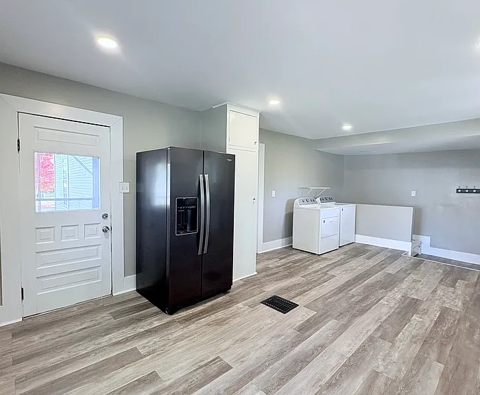172 S Franklin St — Photo 4