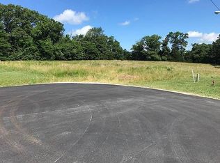 895 James Pl, West Fork, AR 72774