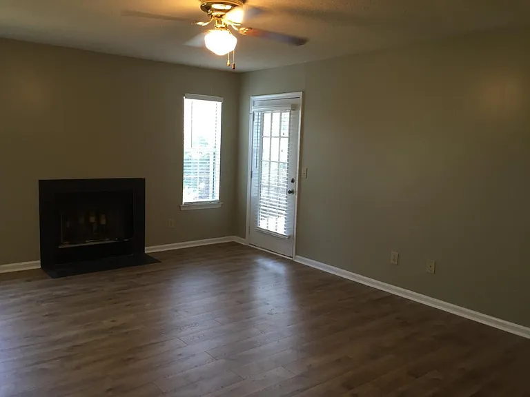 4224 Edith Ln #B — Photo 4