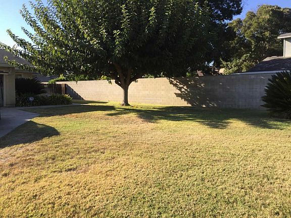 2nd image of 2749 N Highland Ct