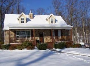 24 Kriebel Rd, Barto, PA 19504