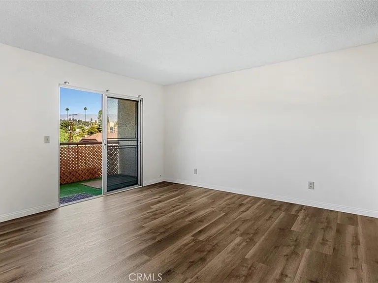 3424 Pueblo Ave #8 — Photo 5