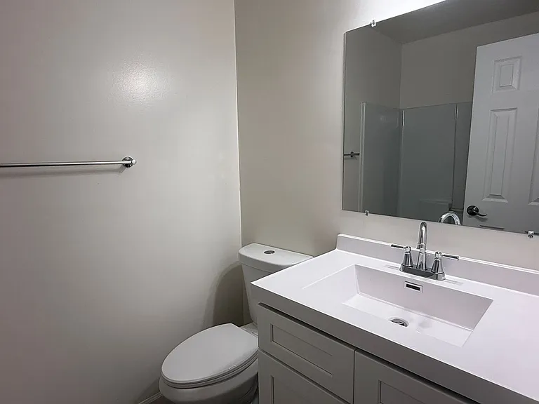 404 Kingville Dr — Photo 13