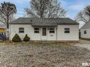 1021 W Iles Ave, Jerome, IL 62704