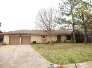 1002 Walnut Ct, Guthrie, OK 73044