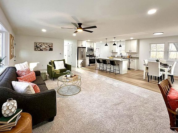 2nd image of 5131 106th STREET