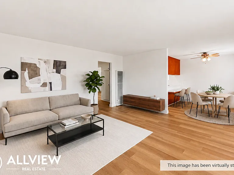 16682 Bartlett Ln — Photo 1