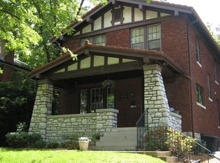 7032 Northmoor Dr, Saint Louis, MO
