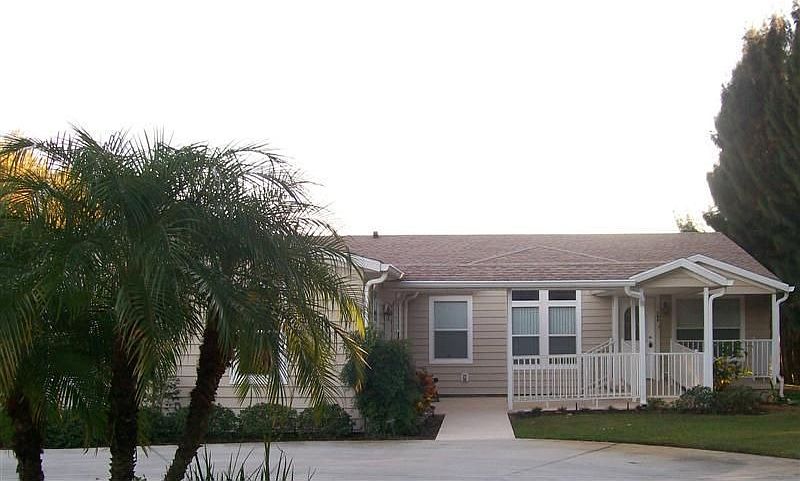 1st image of 706 N Crooked Lake Dr