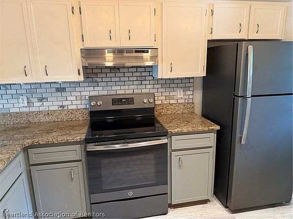 3rd image of 4536 Lafayette Ave
