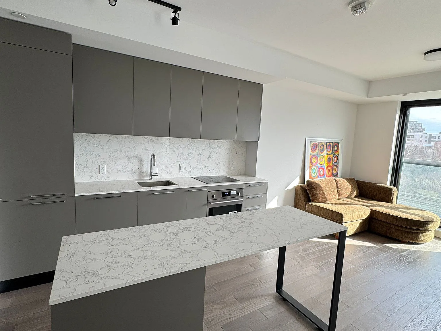 1181 Queen West — Photo 4