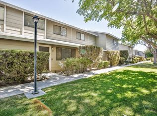 185 E Upjohn Ave, Ridgecrest, CA 93555