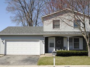 938 Lacrosse St, Carol Stream, IL 60188