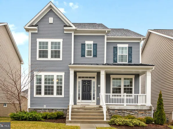 1326 Scheer St, Brunswick, MD 21716