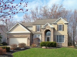18284 Martins Ln, Strongsville, OH