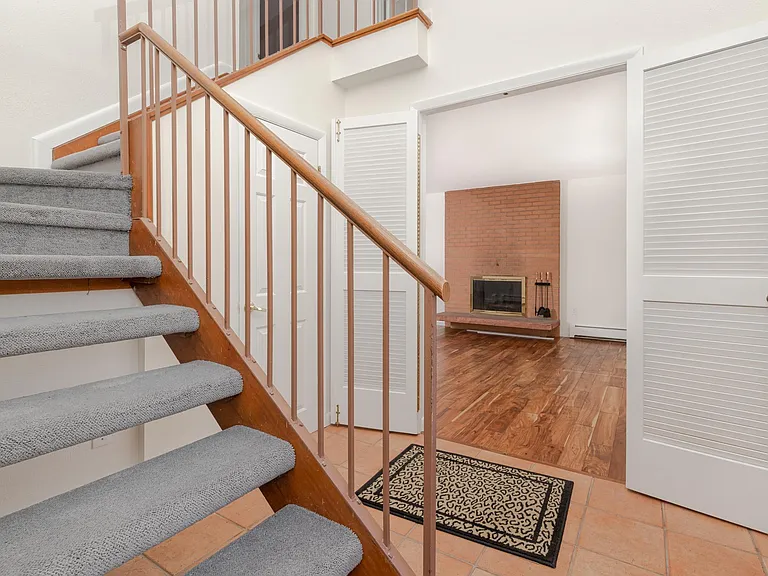 565 Jack Pine Ct — Photo 12