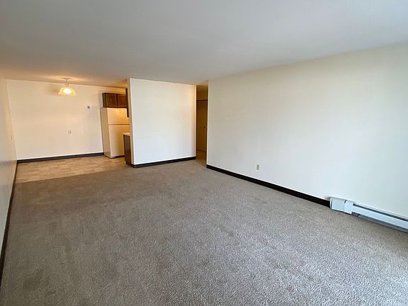 4th image of 715 N 40th St #104J