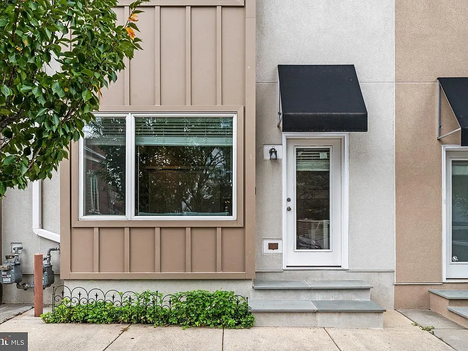 211 Brown St #5