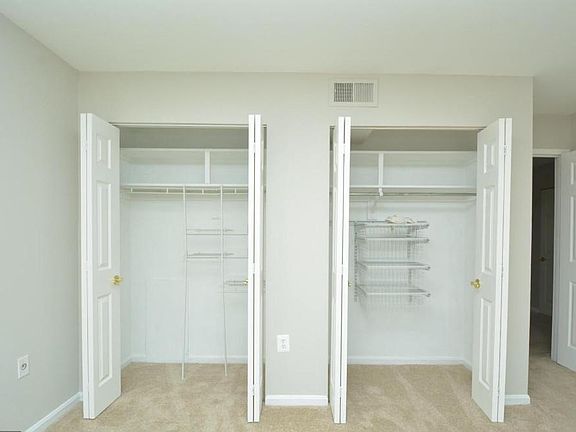 4th image of 27 Canterbury Sq APT 301