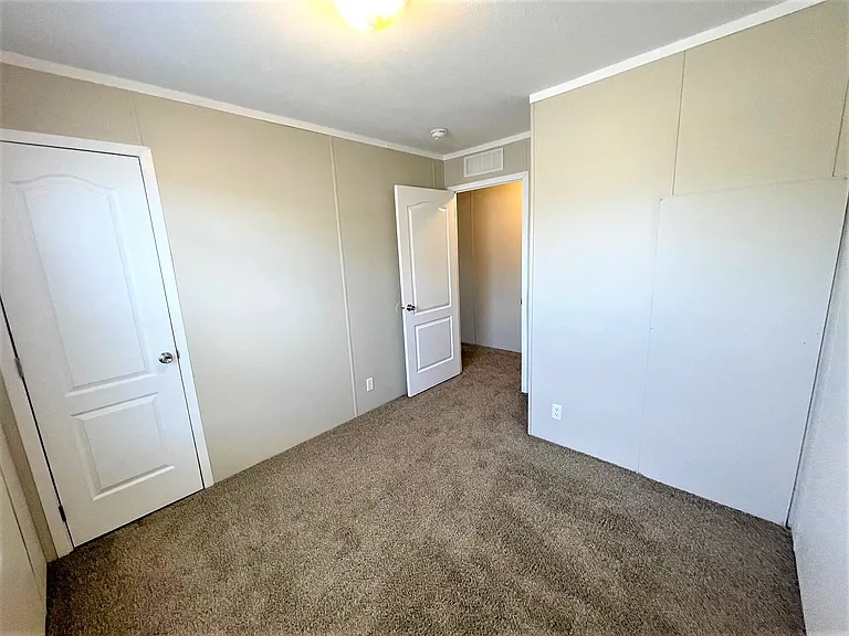 Westbridge Manor — Photo 121