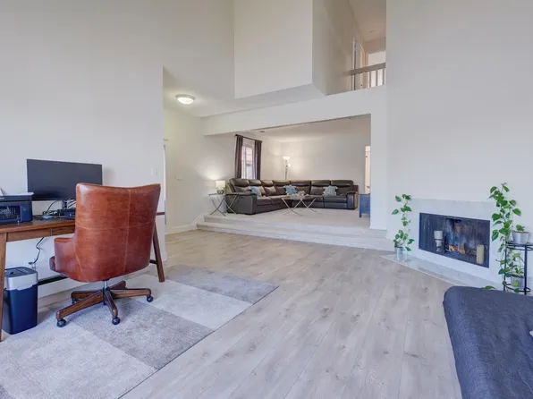 191 Sandcastle Ky #191, Secaucus, NJ 07094