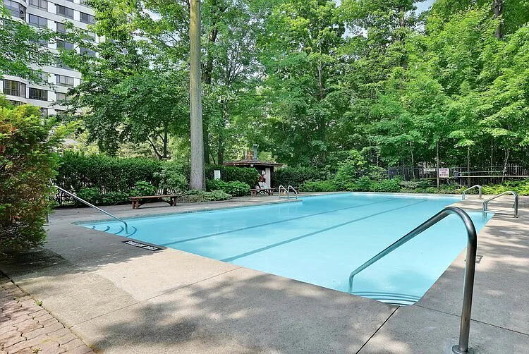 1201 Walden Cir — Photo 10