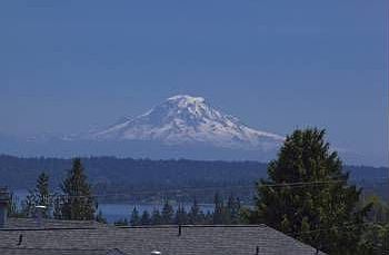 4th image of 2544 Alaska Ave E