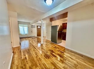 25508 148th Ave #1, Rosedale, NY 11422