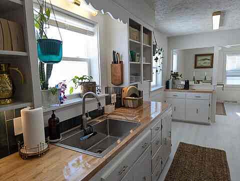 1st image of 3723 N 54th St #1