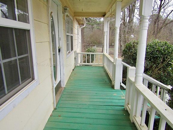 4th image of 249 Barton Chapel Loop Rd