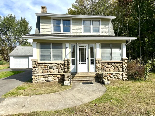 42 Chapman Beach Rd, Westbrook, CT 06498