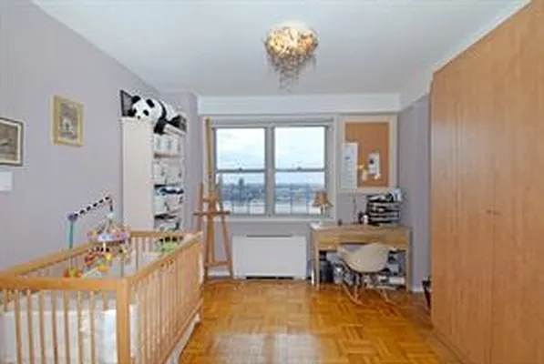 Sold by Douglas Elliman | media 12