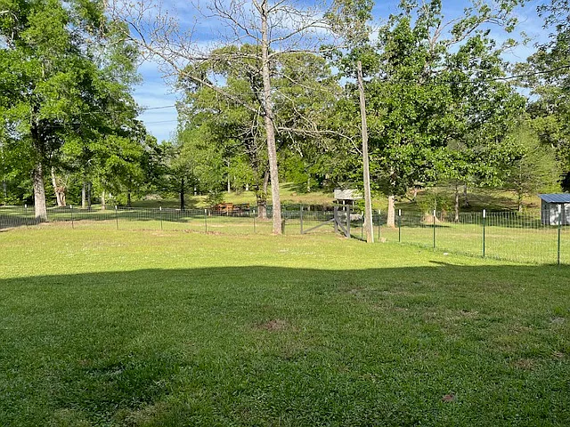 132 Normandy Dr — Photo 2