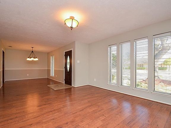 2nd image of 3006 S Blue Meadow Cir