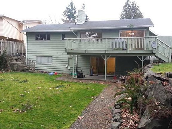 2nd image of 16725 NE 5th Pl