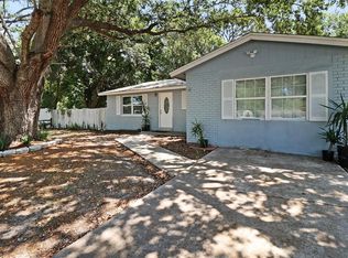 8833 91st St, Seminole, FL 33777