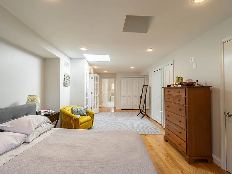 904 Webster St NW — Photo 24