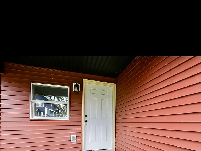 1341 Genessee Ave — Photo 1