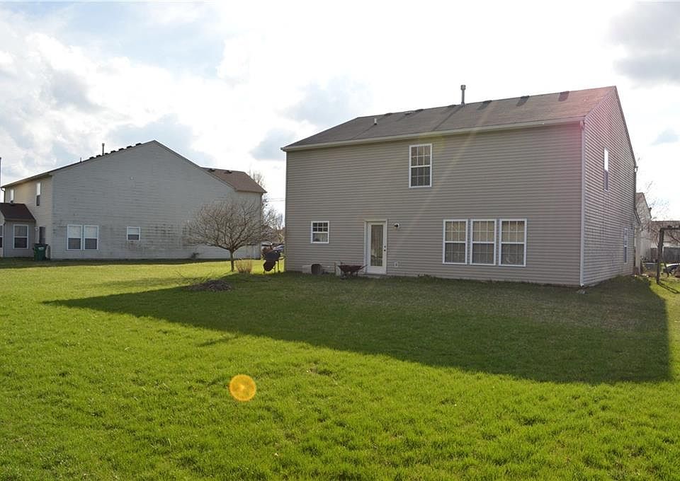 2nd image of 10450 Buckshire Ln