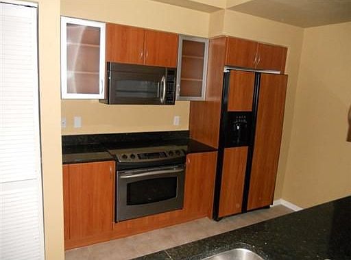 4th image of 802 W Windward Way APT 213