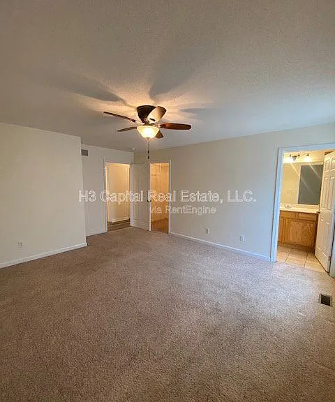 55 Crimson Ct #B — Photo 12