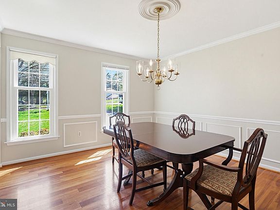 4th image of 10525 Patuxent Ridge Way