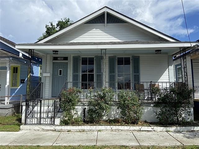 1st image of 3109 Broadway St